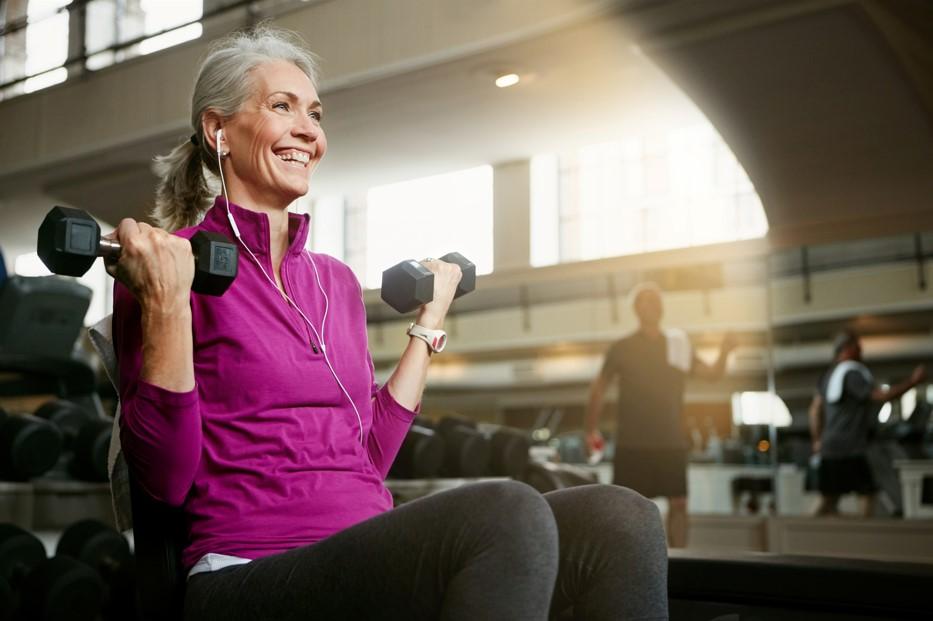 Mais forte por mais tempo: ingrediente de whey protein desacelera o declínio muscular relacionado a idade